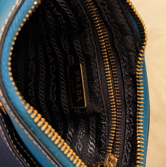 Prada wristlet Authentic - Picture 4 of 9
